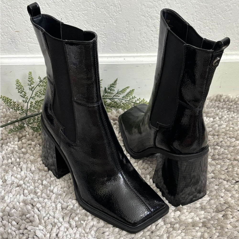 Circus by Sam Edelman Glossy Black Ankle Booties